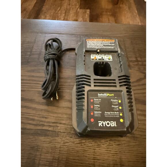 Used RYOBI P118 ONE+ 18V Lithium-Ion Dual Chemistry Battery Charger - Picture 1 of 7